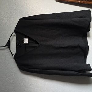 Club Monaco Cocoon v-neck dark heather gray black boxy top M